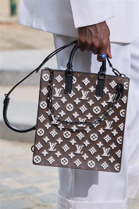 louis vuitton discontinued bags 2020.